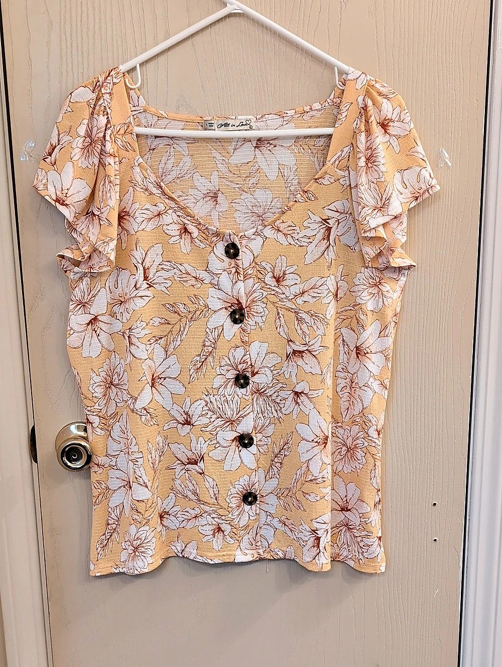 All in Love Yellow & White Floral Blouse Size L